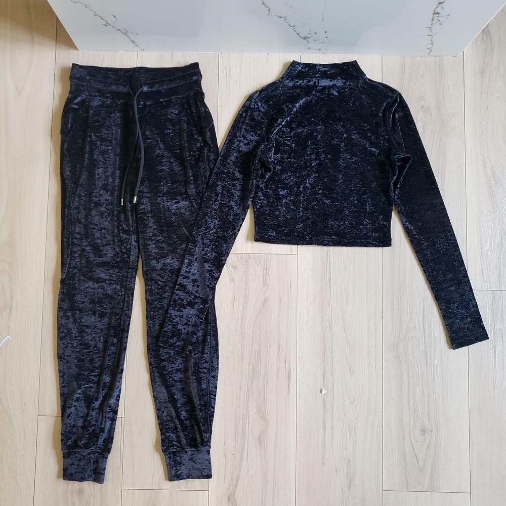 Lululemon Velour Sweatsuit 2Pc Set Womens 4 Black Mock Neck Crop Top Joggers